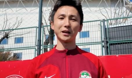 尹鸿博：我喜欢王钰栋，他的技术特点在中国球员中很欠缺